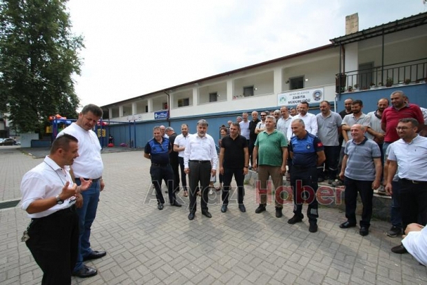  Akyazı Belediyesi’nde sözleşme sevinci 