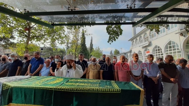 Leyla Öztürk defnedildi