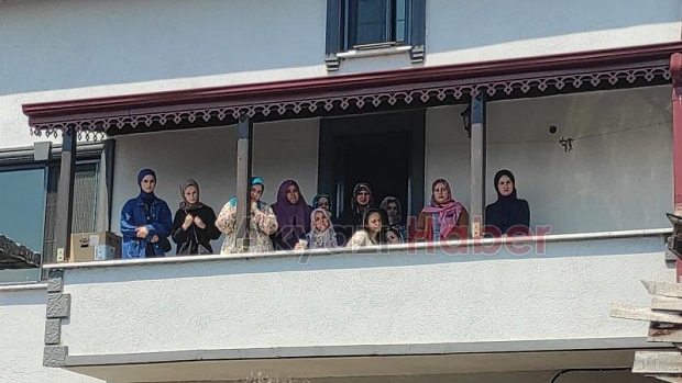 Nişanlısının gözleri önünde boğulan gence son görev