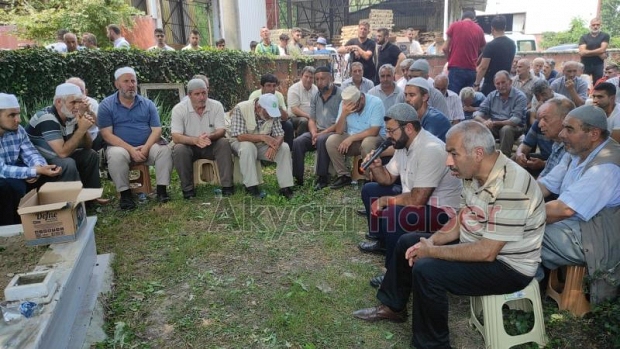 Nişanlısının gözleri önünde boğulan gence son görev