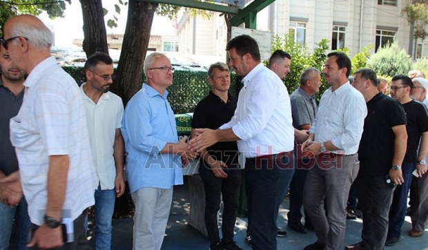  Reyhan Öner  ve  Ali Tetik dualarla defnedildi