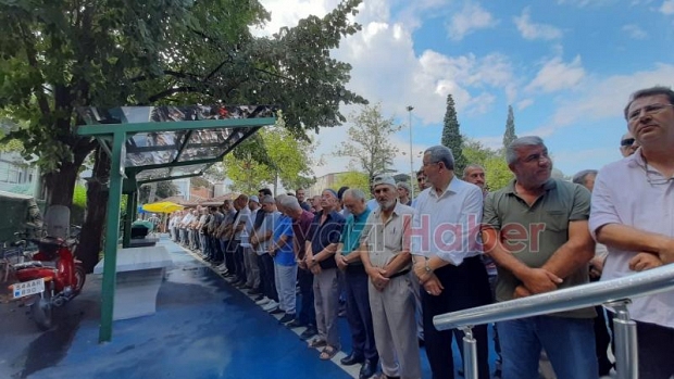 Tevfik İsmailtevfikoğlu Defnedildi