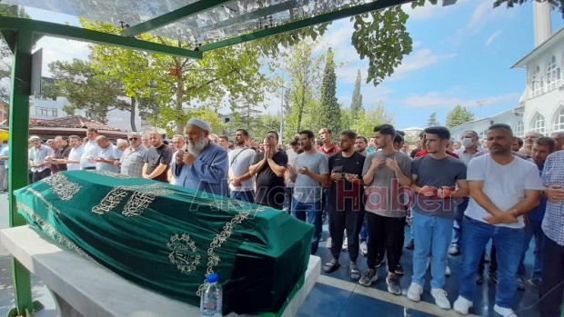 Tevfik İsmailtevfikoğlu Defnedildi