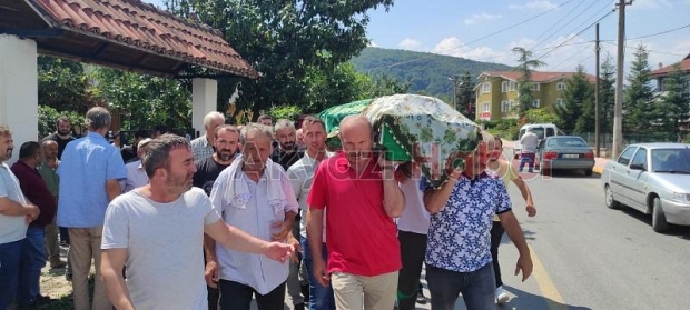  Emine Yıldıran dualarla son yolculuğuna uğurlandı