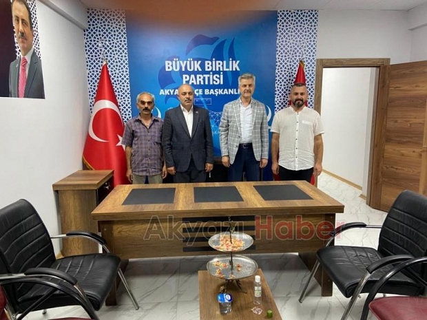 BBP Genel Başkan Yardımcısı'ndan Akyazı İlçe Başkanlığına ziyaret