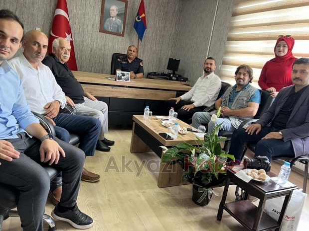 Akyazı Basın Birliği'nden İlçe Jandarma Komutanı'na ziyaret