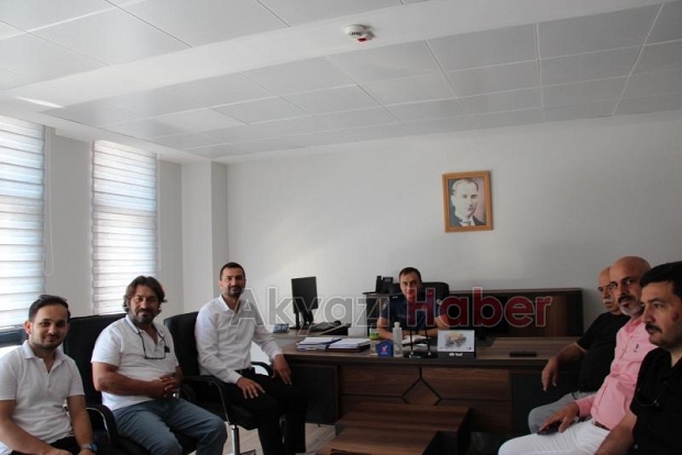   Akyazı Basın Birliği'nden İlçe Emniyet Müdürüne ziyaret