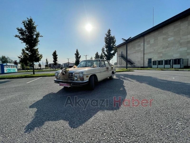 Akyazı'nın İlk Klasik Gelin Arabası