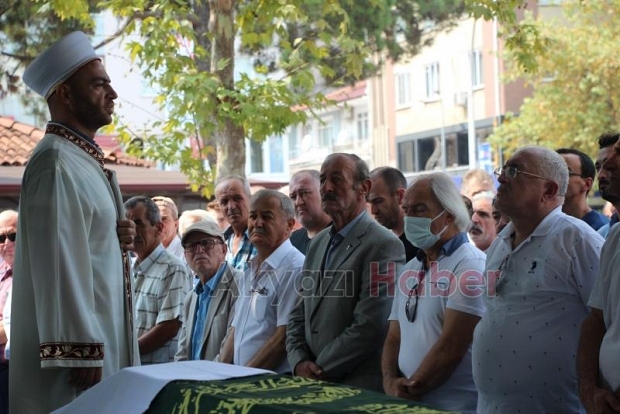 İrfan Papatya defnedildi