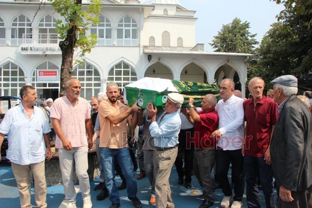 İrfan Papatya defnedildi