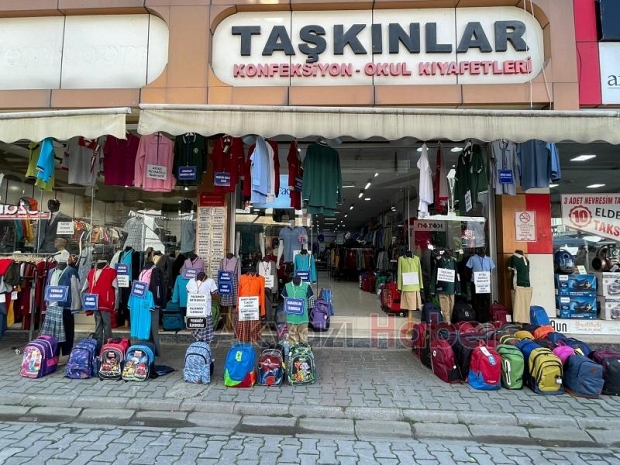 Tüm Okul Kıyafetleri Taşkınlar Konfeksiyonda