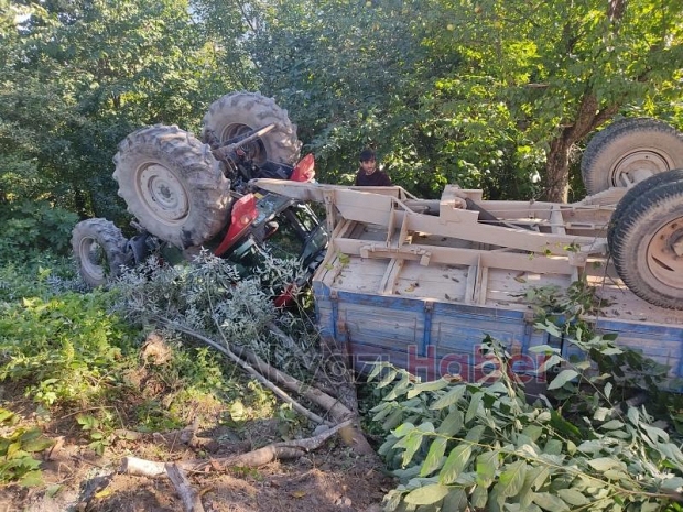 Akyazı traktörün altında kalan 3 kişi yaralandı