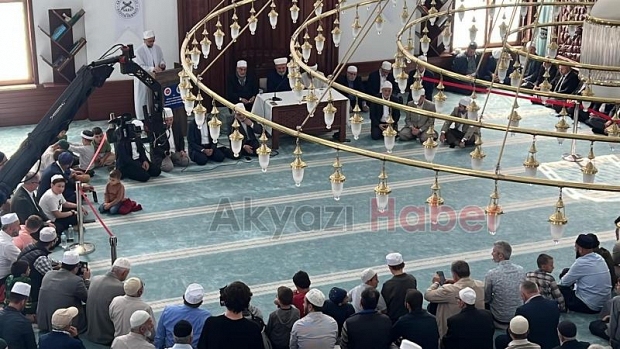 Akyazı'da hafızlığı tamamlayan 39 öğrenci için icazet programı