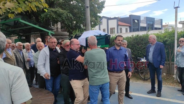  Özden Aydın, Güler Sezer ve İlhan Topuz Defnedildi