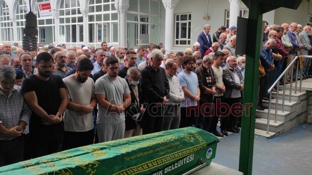  Özden Aydın, Güler Sezer ve İlhan Topuz Defnedildi