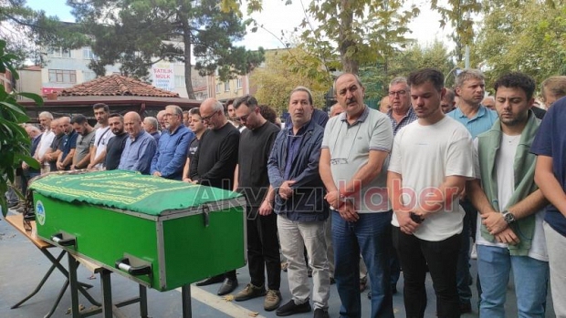 Özden Aydın, Güler Sezer ve İlhan Topuz Defnedildi