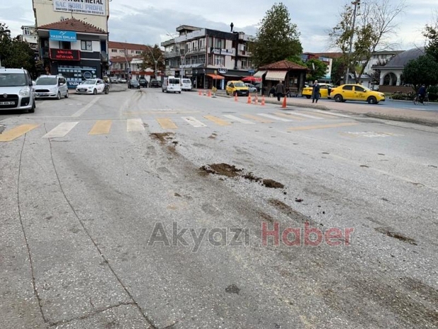 Caddeye gübre döke döke gitti, kokudan durulamadı