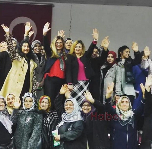 Karapürçek Halk Eğitim kursiyerlerine konferans