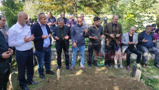 Recep Yazıcı Defnedildi 