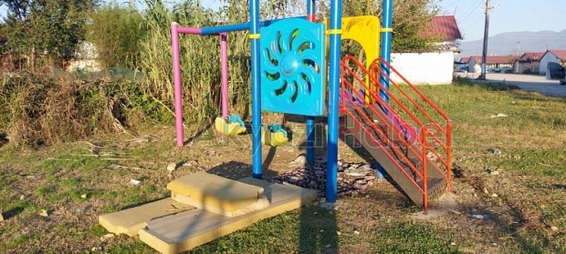 Akyazı'da belediyeye bakımsız park tepkisi