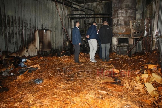 Başkan Soykan'dan yanan fabrikaya geçmiş olsun ziyareti