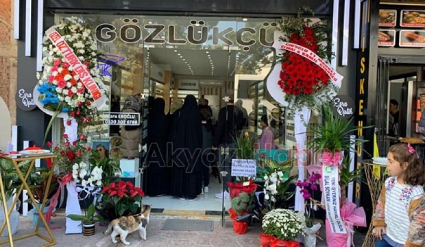 Esra Optik hizmete başladı