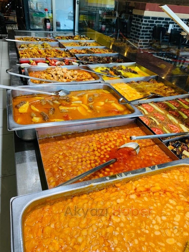 Akyazı Restoran'da Şölen, Ziyafet, Şenlik!