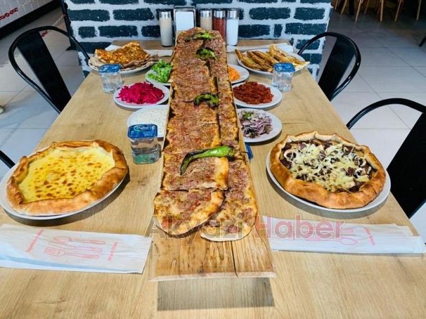 Akyazı Restoran'da Şölen, Ziyafet, Şenlik!