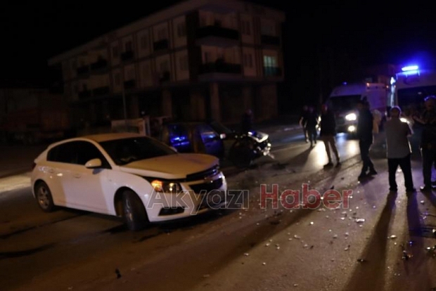 Akyazı'da kaza 2 yaralı