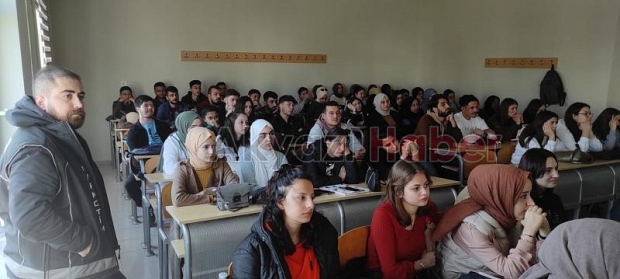 Akyazı'da üniversitelilere uyuşturucuyla mücadele söyleşisi