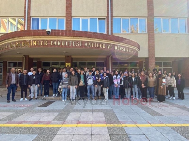 Anadolu Lisesi öğrencileri Anadolu Üniversitesi’ni gezdi