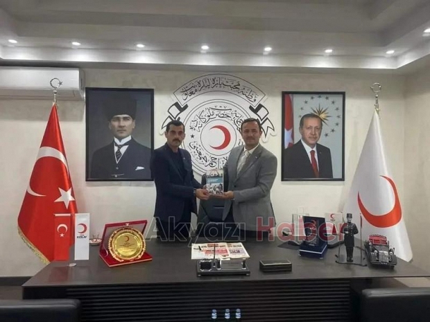MHP Akyazı'dan, Kızılay ziyareti