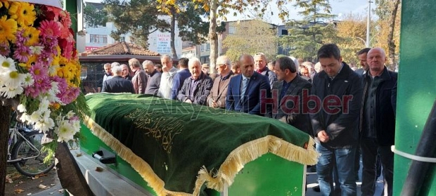 Süheyla Atabek Defnedildi