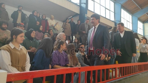 Akyazı Fakülte ve MYO'da Voleybol turnuvası