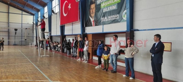 Akyazı Fakülte ve MYO'da Voleybol turnuvası