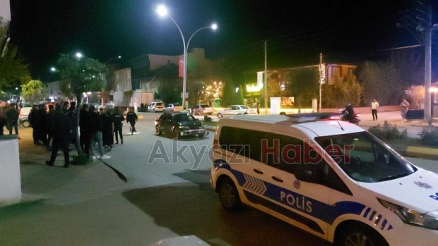 Akyazı'da maddi hasarlı kaza