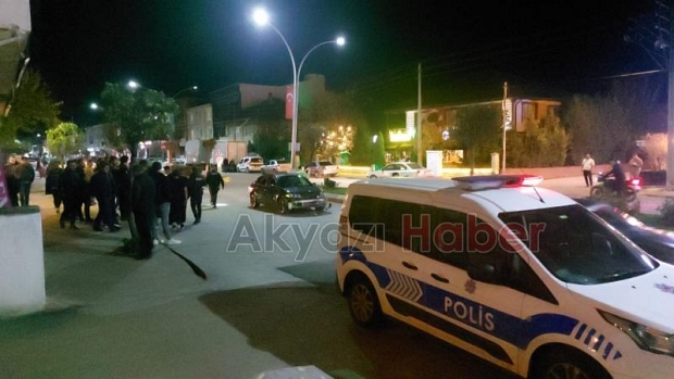 Akyazı'da maddi hasarlı kaza