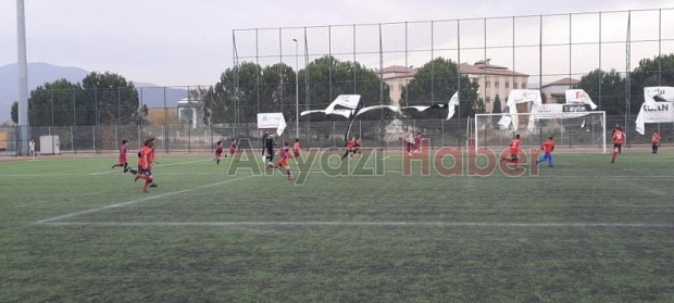 Akyazı'da futbol turnuvası düzenlendi