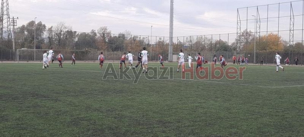 Akyazı'da futbol turnuvası düzenlendi