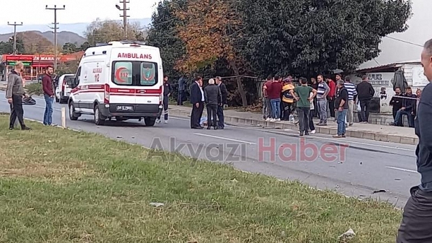 Akyazı'da motosiklet sürücüsü feci şekilde öldü