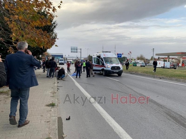 Akyazı'da motosiklet sürücüsü feci şekilde öldü