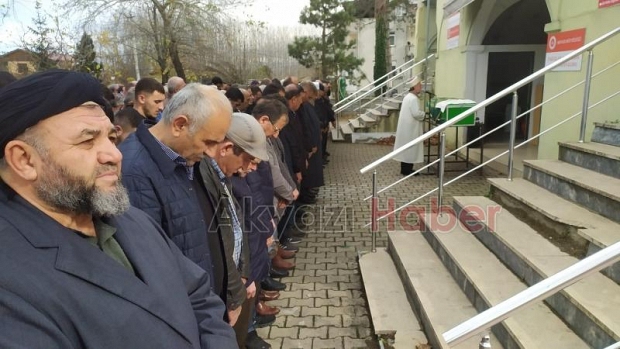 Yıldırım ve Sayılı Defnedildi