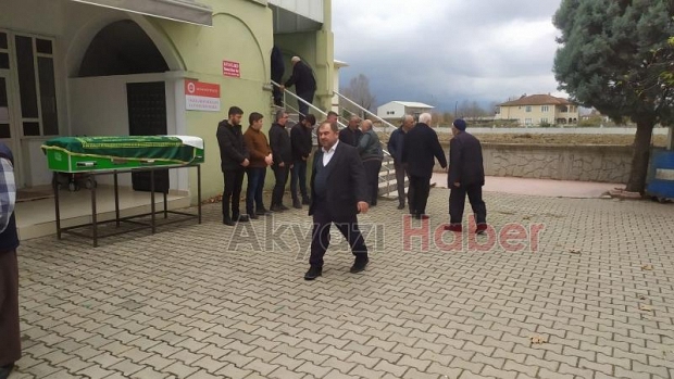 Yıldırım ve Sayılı Defnedildi