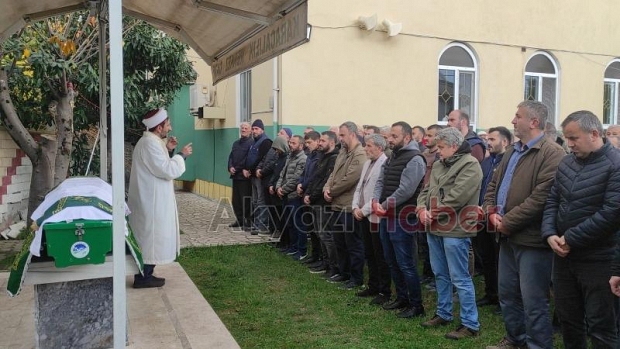 Yıldırım ve Sayılı Defnedildi
