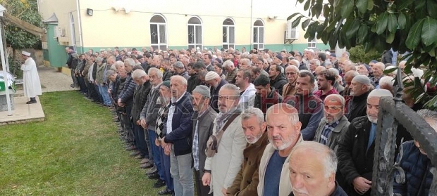 Yıldırım ve Sayılı Defnedildi