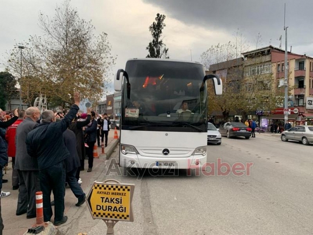 Umre  Kafilesi Yola Çıktı