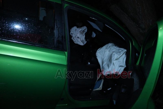 Otomobil kavaklığa uçtu: 2 yaralı