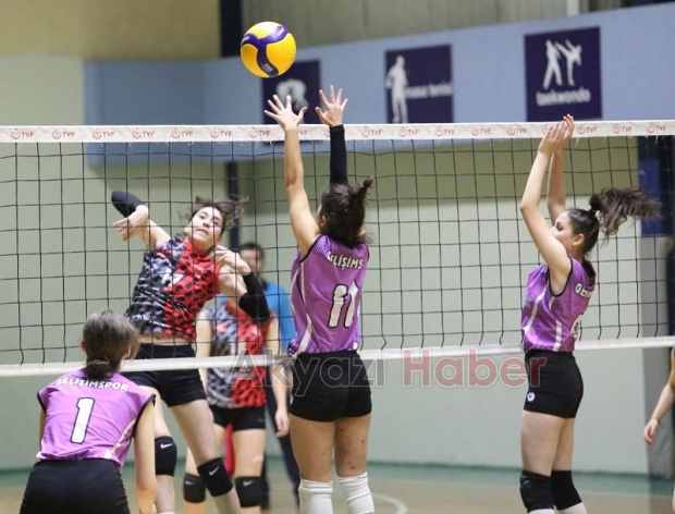 Alaağaçspor A ve B Voleybol takımlarında hedef şampiyonluk