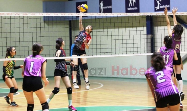 Alaağaçspor A ve B Voleybol takımlarında hedef şampiyonluk