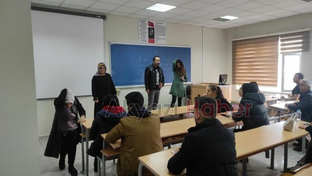 Afad Akyazı'da Çök Kapan Tutun tatbikatı gerçekleştirdi